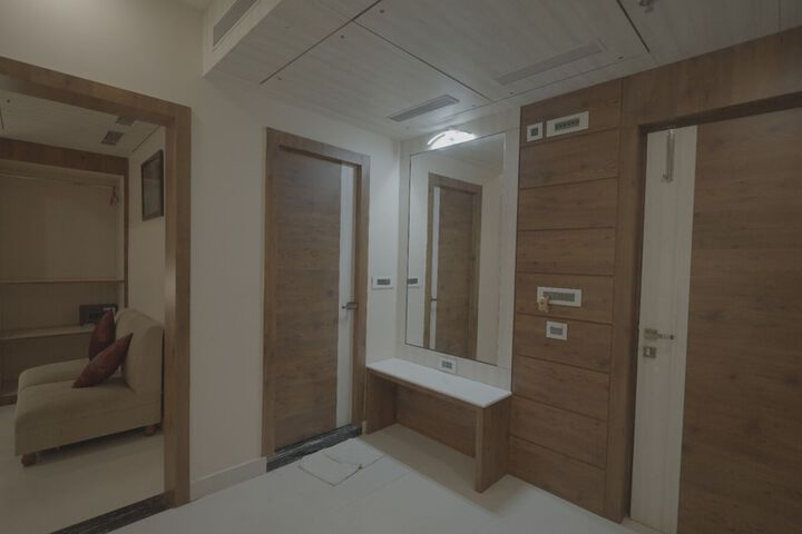 Room 2 of 22