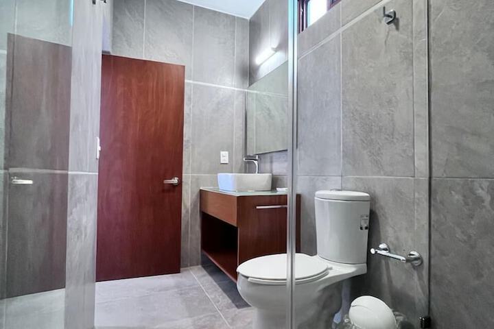 Room 15 of 24