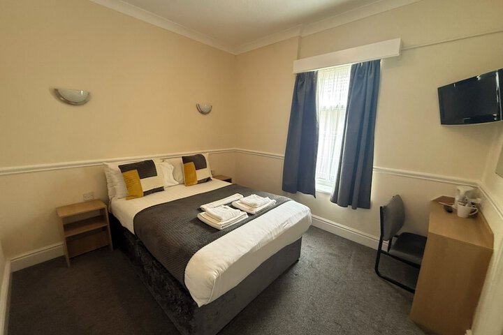 Room 47 of 126