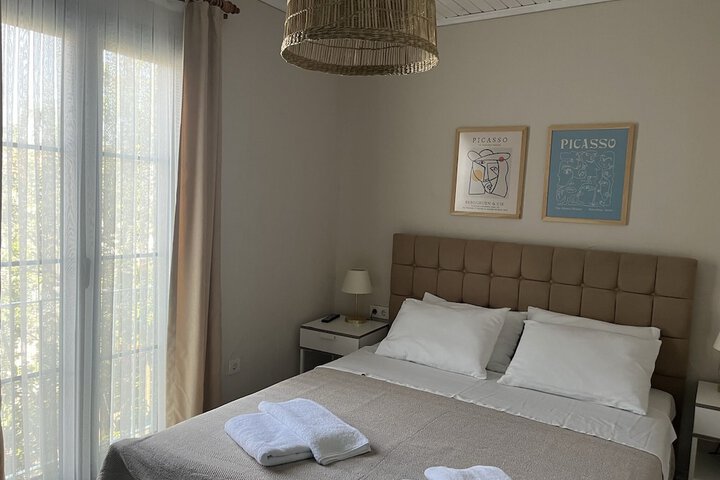 Room 6 of 22