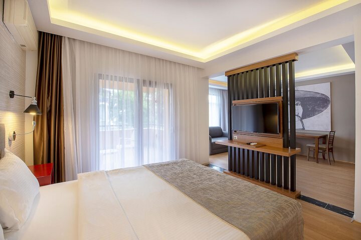 Room 19 of 141
