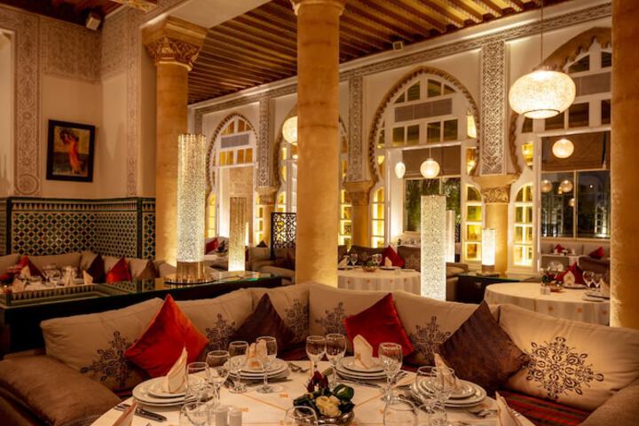 Dining 88 of 132