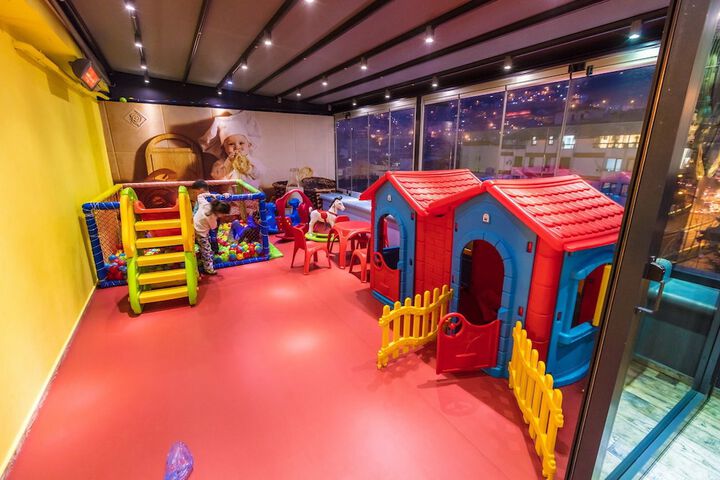 Children's play area - indoor