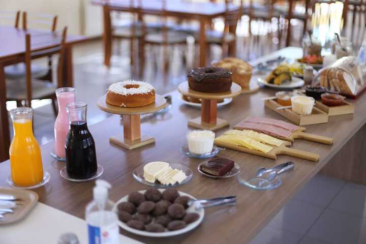 Breakfast/Coffee Service 47 of 108