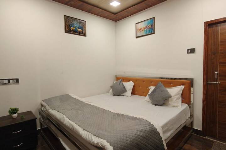 Ice Valley Resort