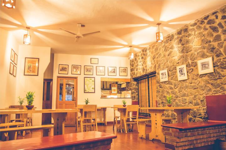 Coffee shop