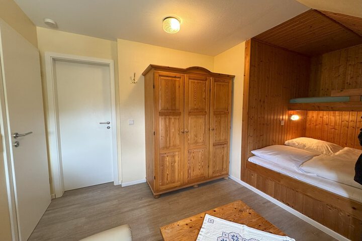 Room 17 of 68