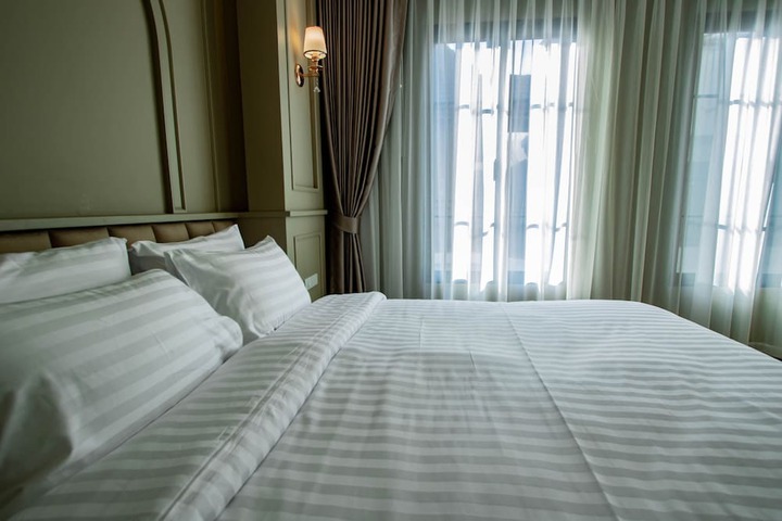 Room 27 of 135