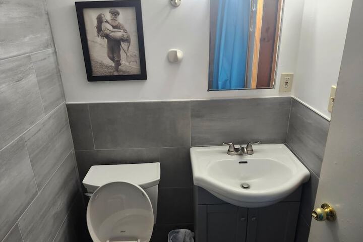 Room 10 of 19