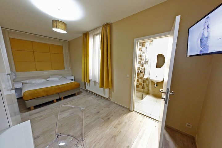 Room 22 of 67