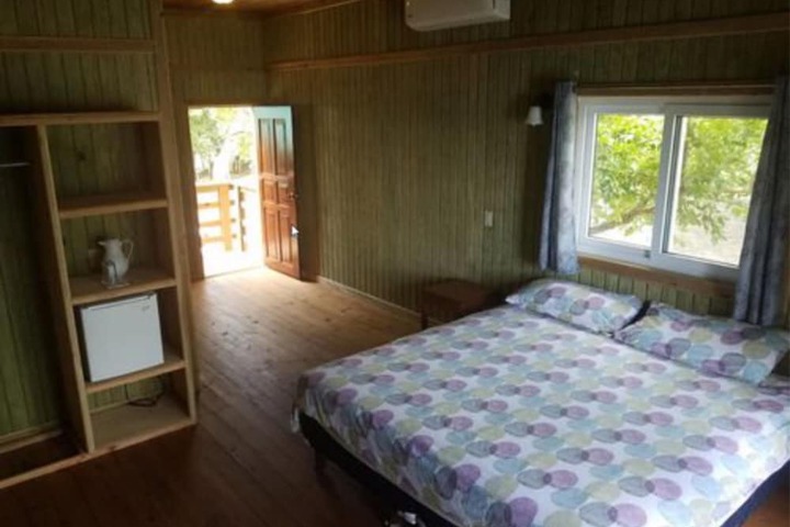 Room 15 of 32