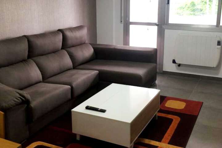 Room 15 of 33