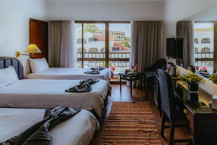 Room 20 of 147