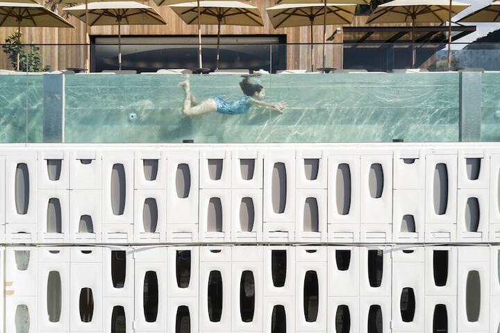 Pool 33 of 68