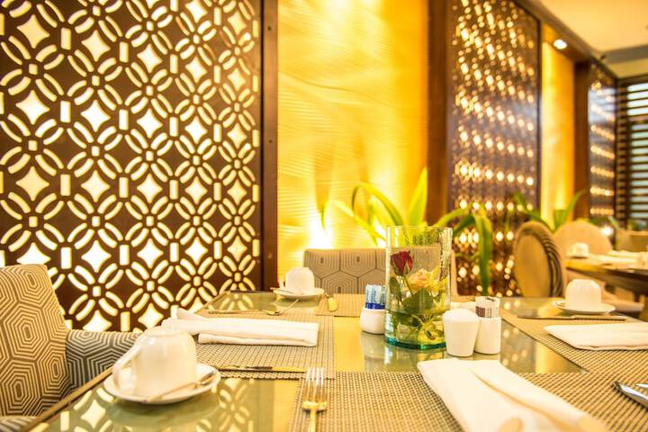 Dining 49 of 74