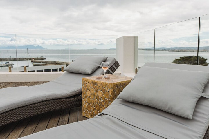 Terrace/Patio 65 of 115