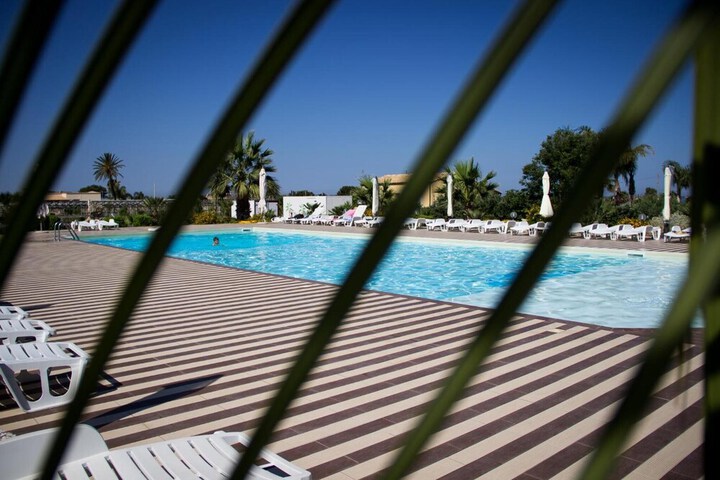 Pool Hotel