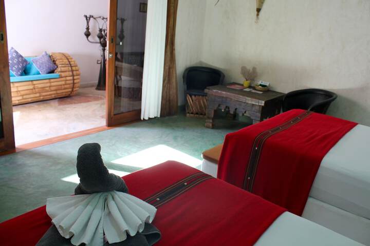 Room 12 of 147