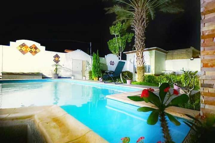 Pool 17 of 20