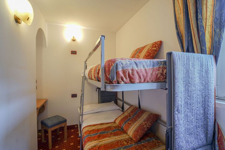 Room 29 of 63