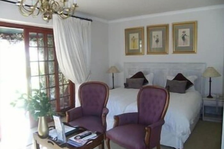 Room 6 of 39