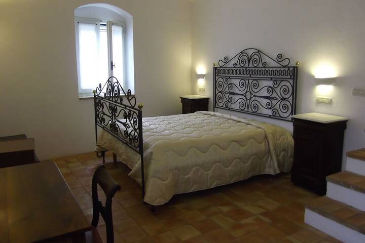 Room 14 of 37