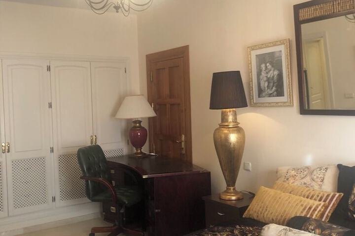 Room 7 of 21