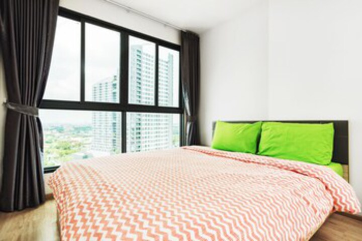 Room 7 of 10