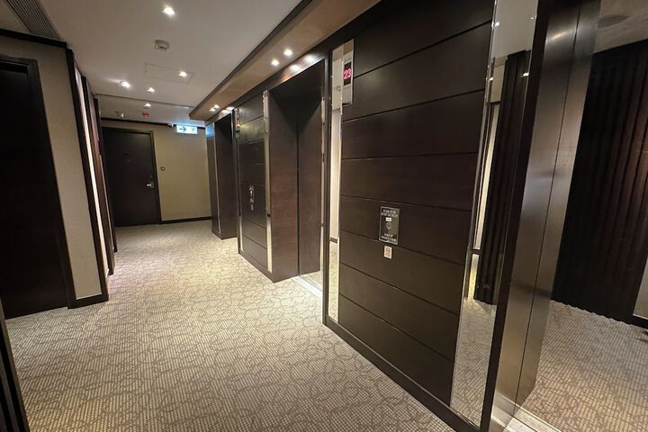 Room 35 of 67
