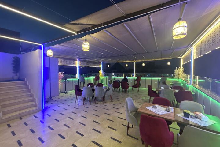 Dining 64 of 79