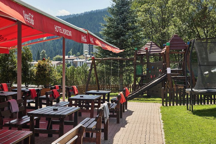 Children's play area - outdoor