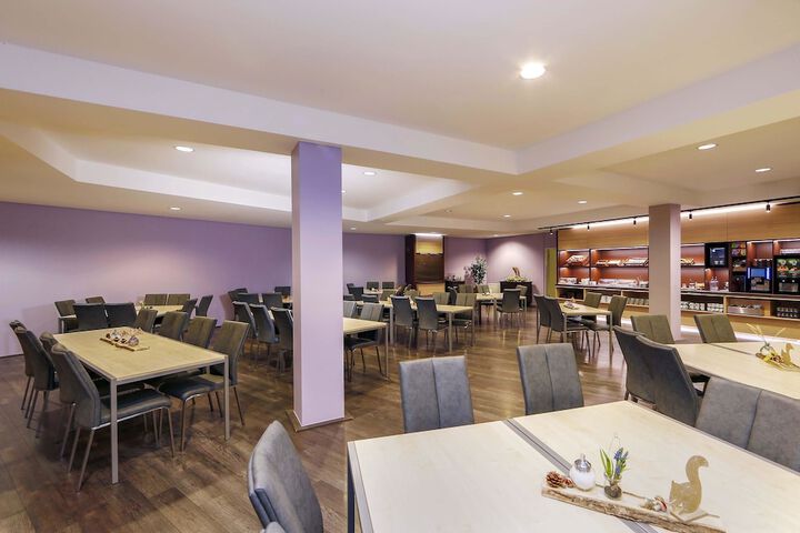 Dining Photos