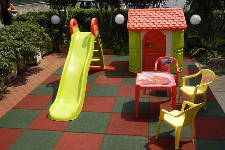 Children's play area - outdoor