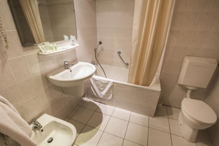 Clean Restrooms