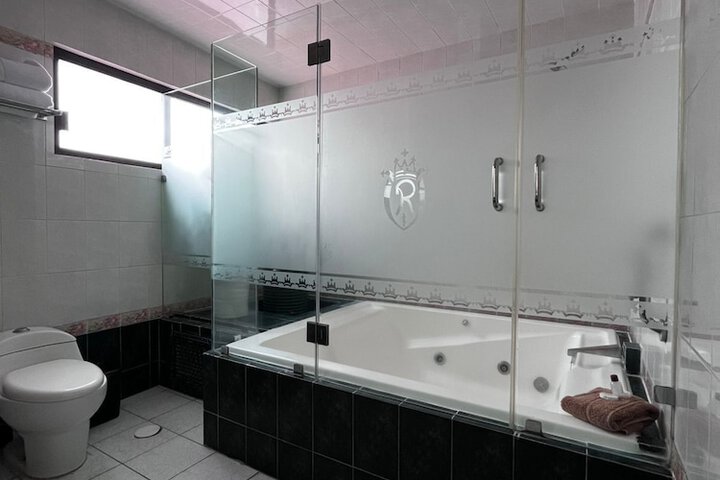 Room 15 of 26