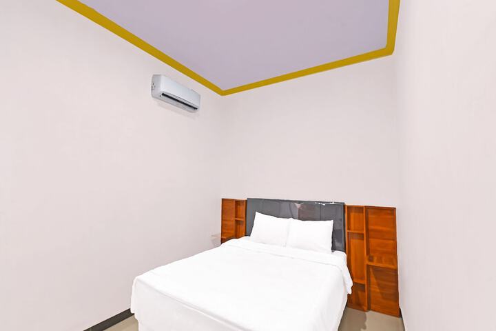 Room 18 of 37