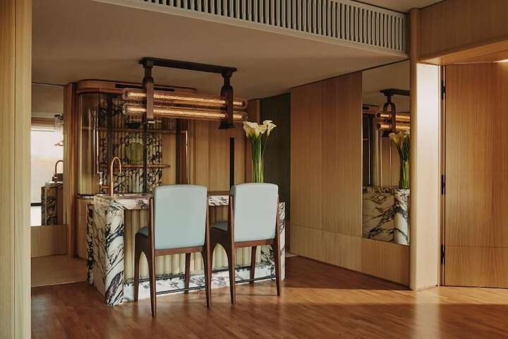 Room 4 of 71