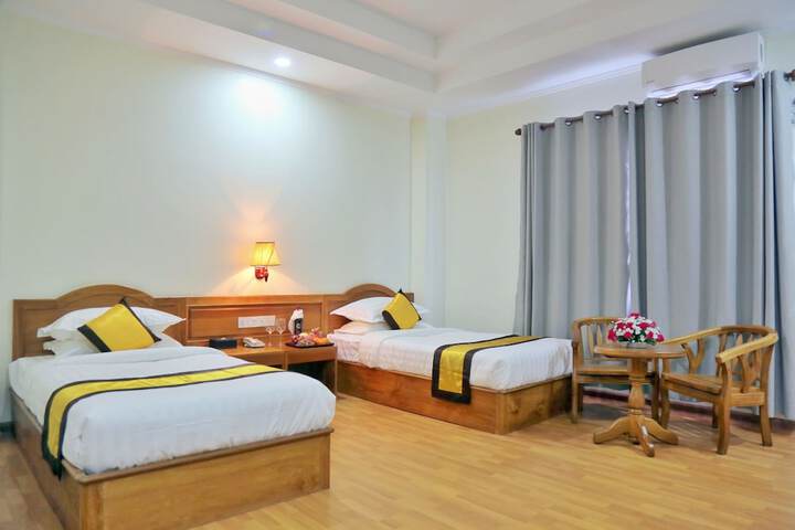 Room 4 of 34