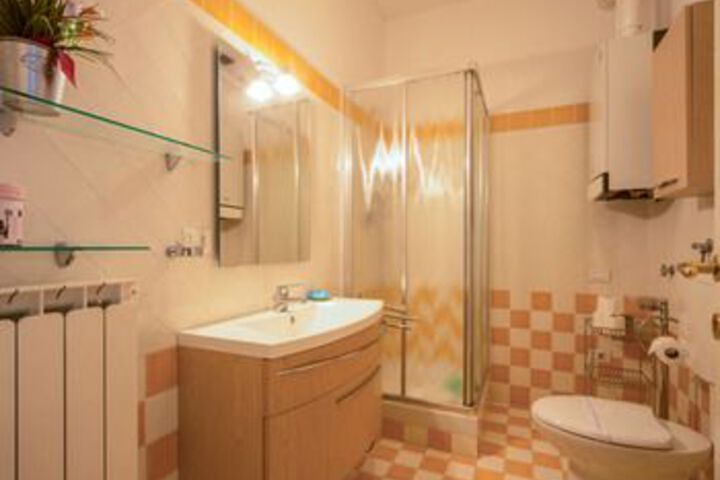Room 2 of 14