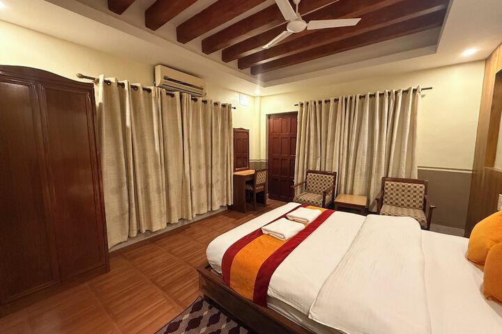 Room 10 of 53