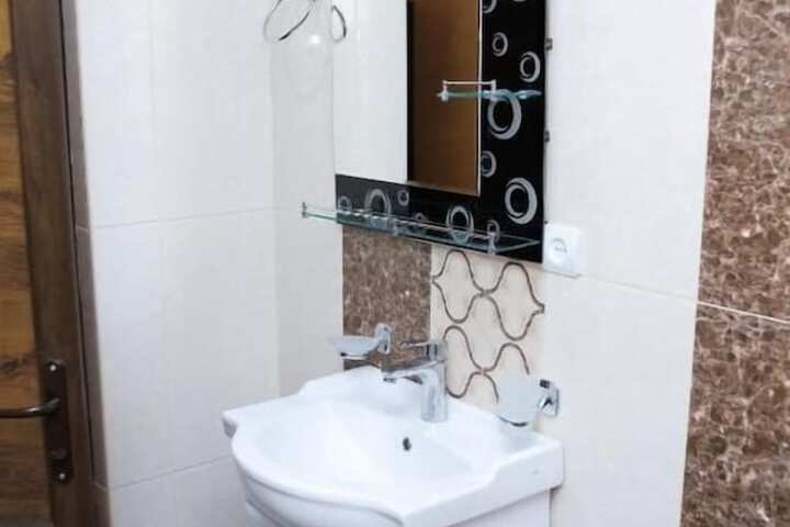 Room 26 of 39