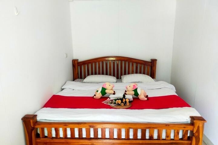 Room 12 of 46