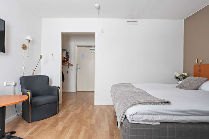 Room 19 of 51