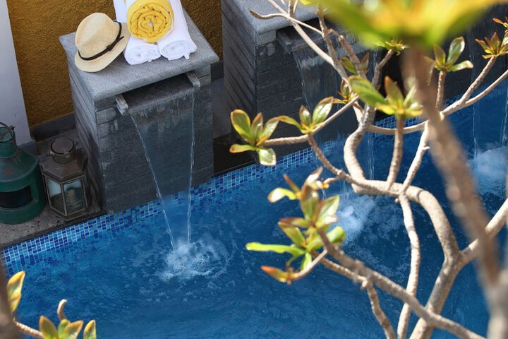 Pool 14 of 26