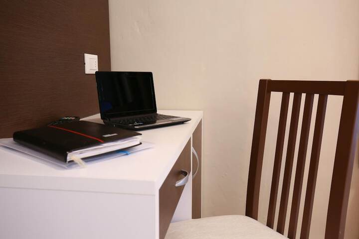 Room 10 of 41