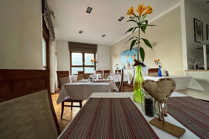 Breakfast/Coffee Service 126 of 172