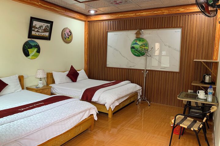 Room 28 of 104