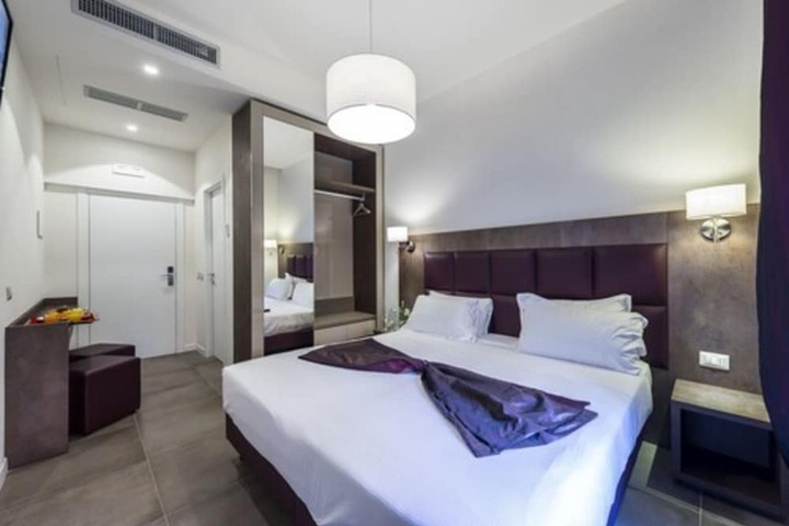 Room 46 of 101