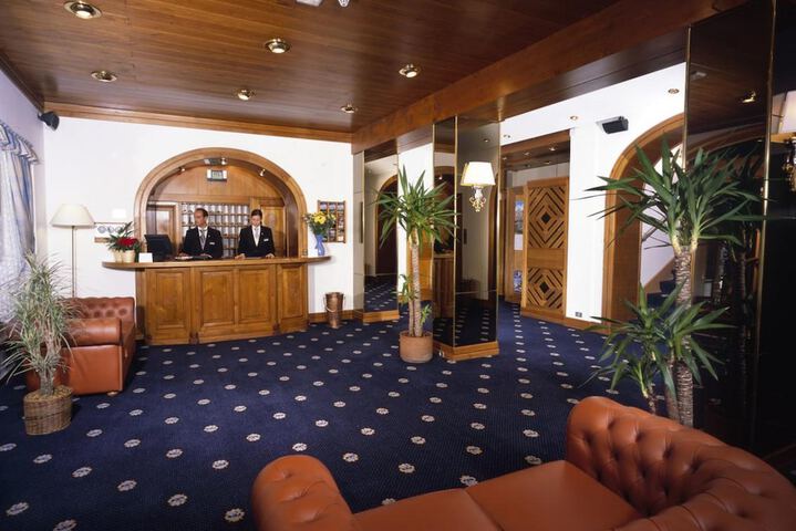 Hotel Interior 4 of 72