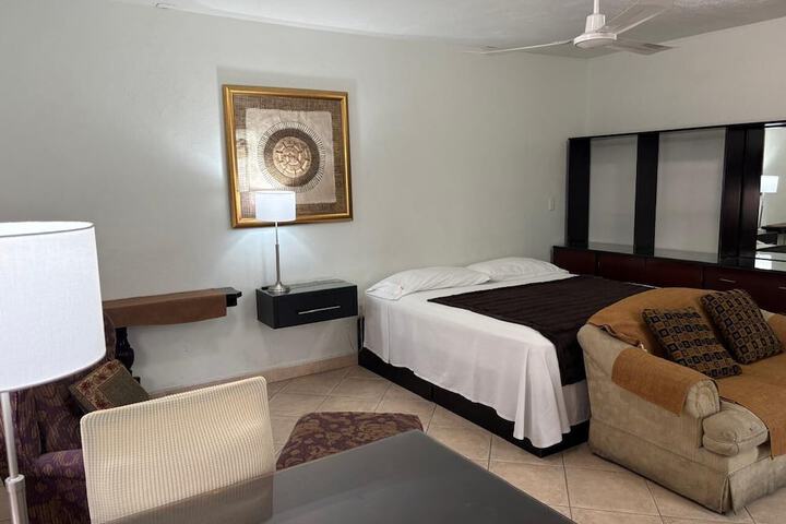 Room 17 of 41